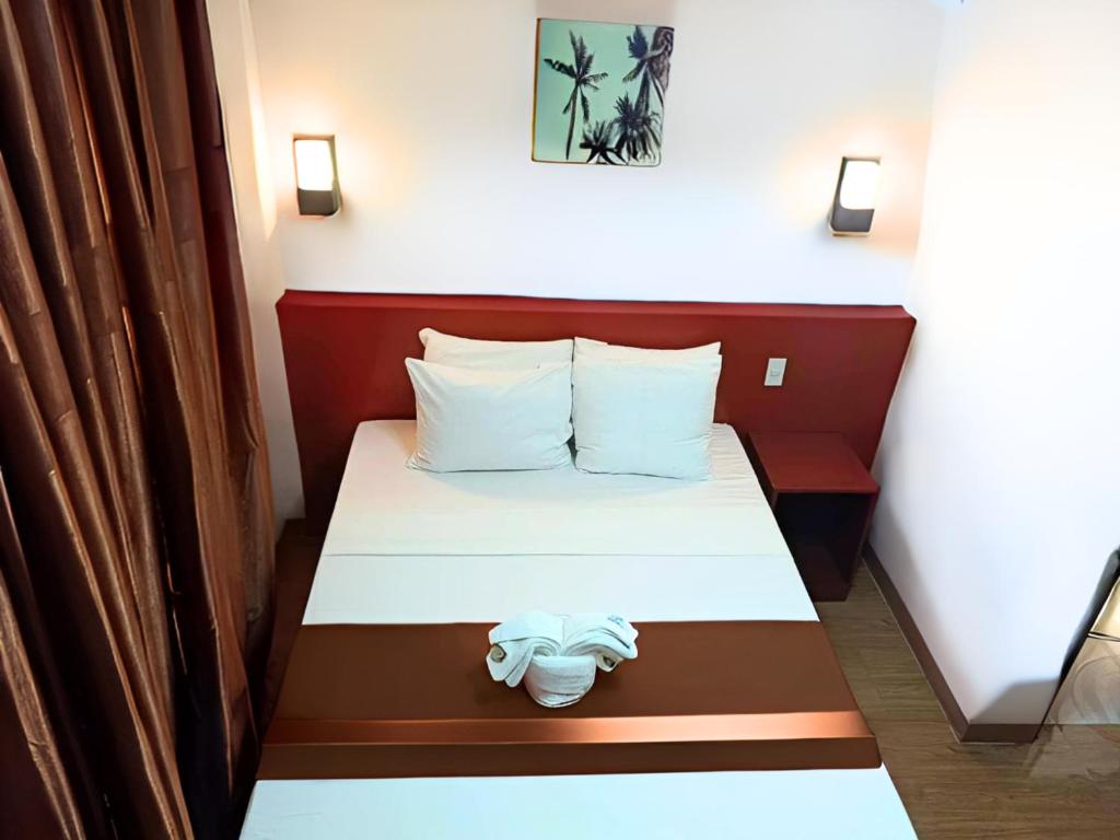 Dy Heritage Suites - Superior Queen Room