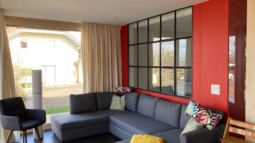 Posezení v ubytování Ahornlounge Faoug am Murtensee