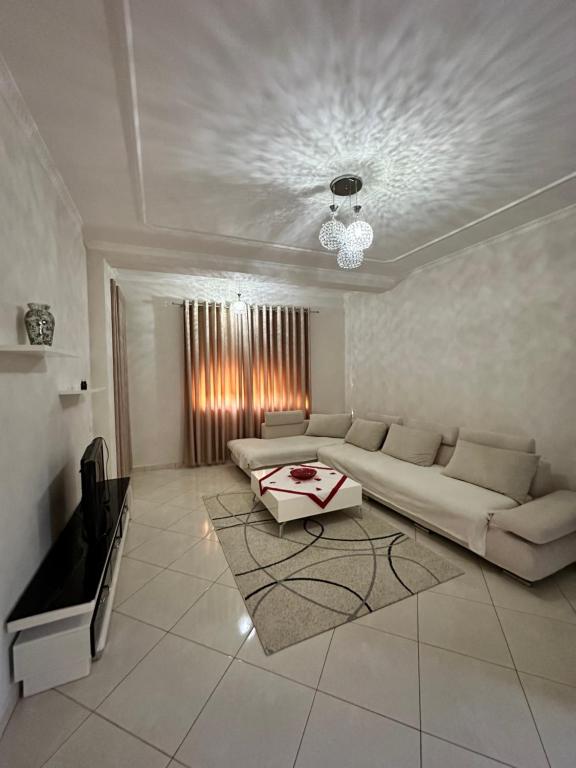 Luxury Apartment Tirana - Image 3