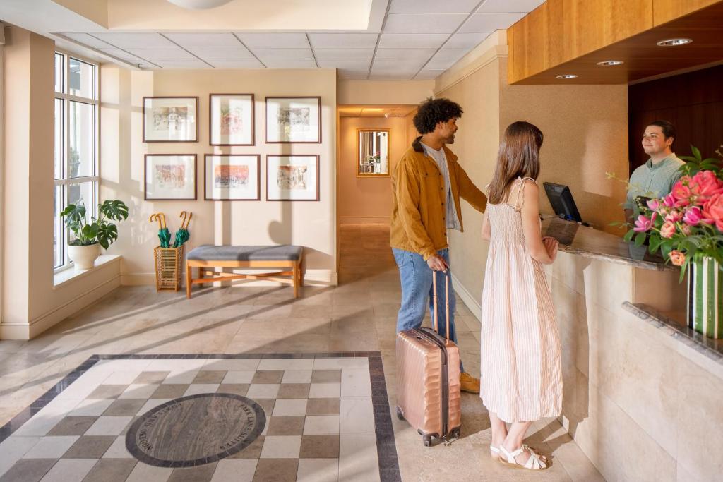 Park Lane Suites & Inn photo