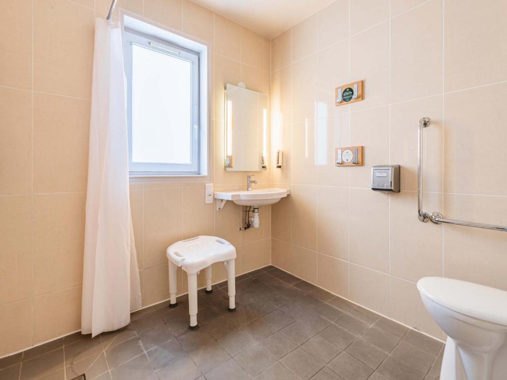 Koupelna v ubytování B&B HOTEL Strasbourg Sud Ostwald