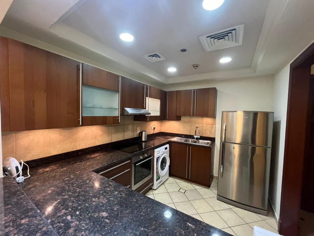 اقامت لوکس 2خوابه Palm Jumeirah در Golden Mile 10