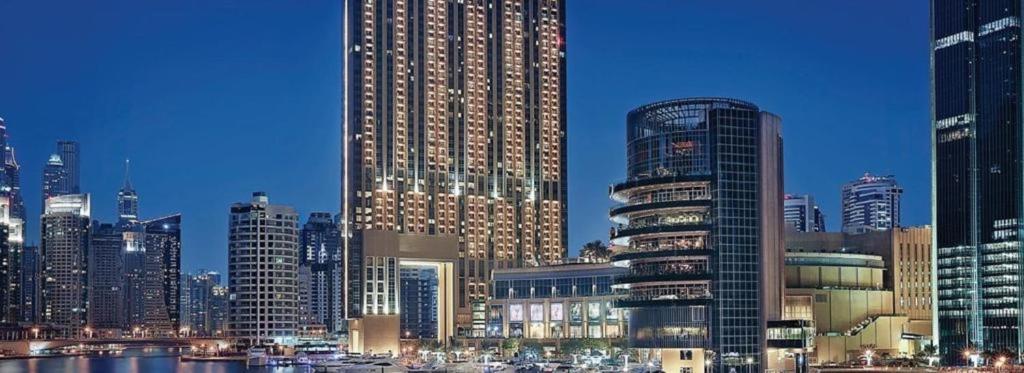 Key View – Emaar Residences, Marina Mall