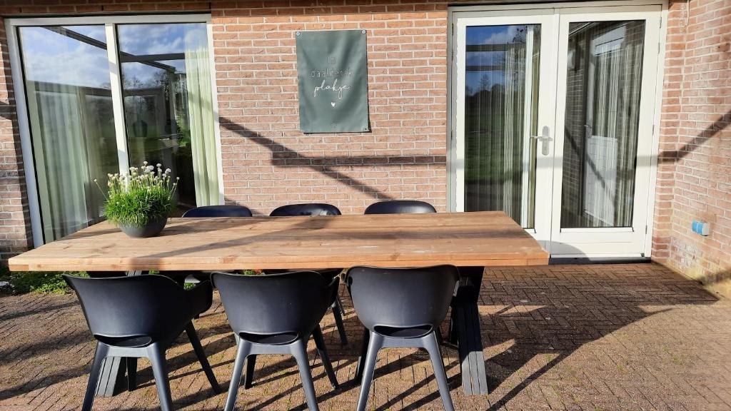 Romsicht - Three-Bedroom House