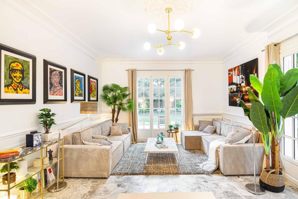 Istumisnurk majutusasutuses Grand & Classy Apartment with Private Garden, Villa des Ammonites