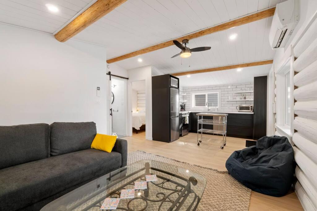 Semiwaterfront log cabin w private beach and buoy, Blind Bay (updated prices 2024)