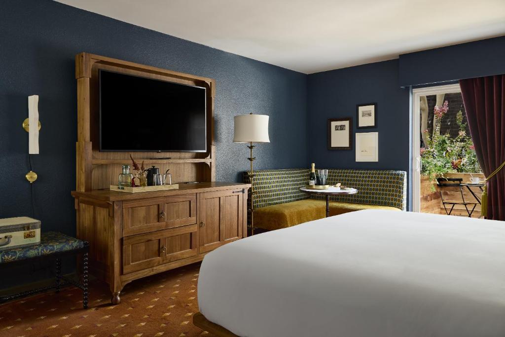 The Hotel Chalet at The Choo Choo photo