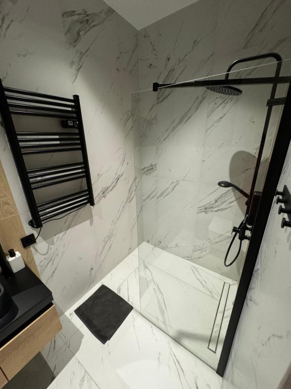 Chicago Apartment - 2