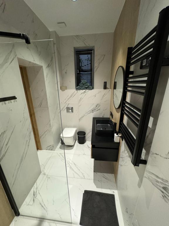 Chicago Apartment - 6