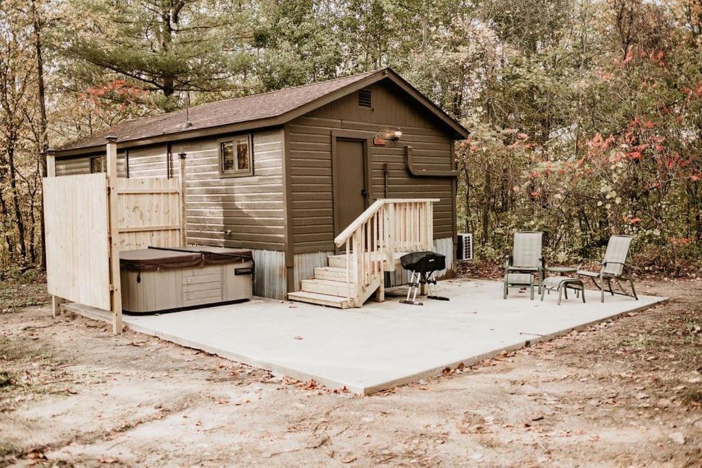 The Tiny Timber / Tiny Cabin - Housity