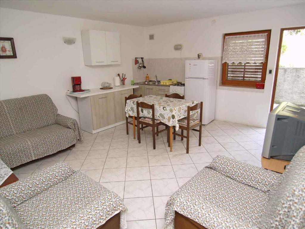 Kuchyň nebo kuchyňský kout v ubytování Apartments in Veli Losinj 26474