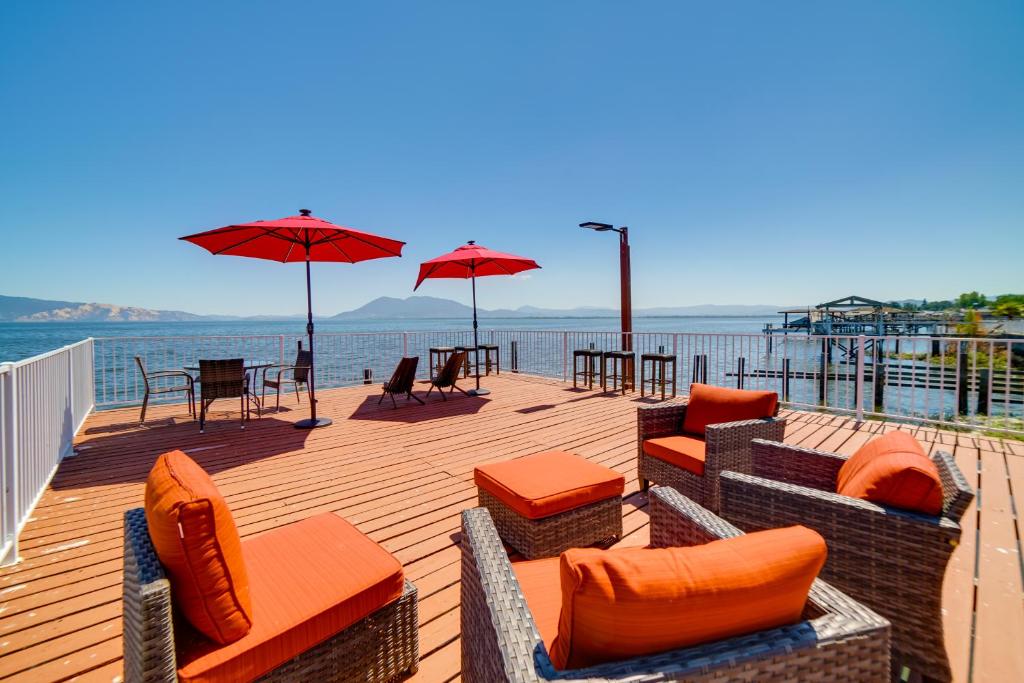 Apartment Vibrant Lakeport Studio with Shared Lake Access!, USA