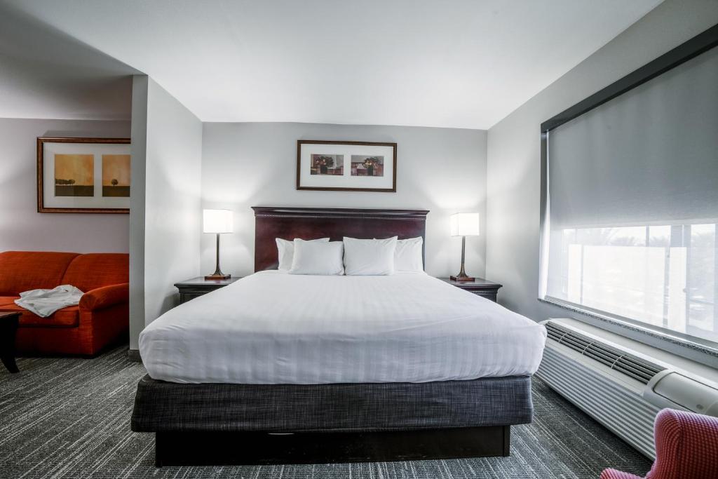 Country Inn & Suites by Radisson, Ontario at Ontario Mills, CA - Suite Estudio Con Cama King