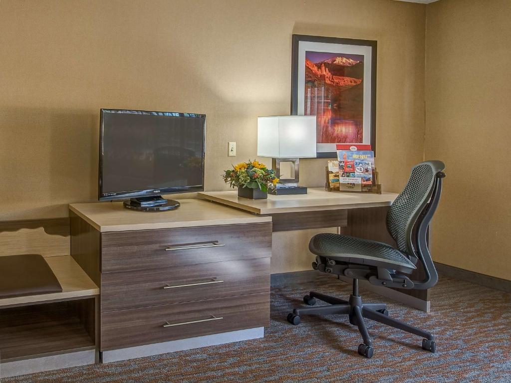 TV&#47;Unterhaltungsangebot in der Unterkunft Best Western Plus Canyonlands Inn