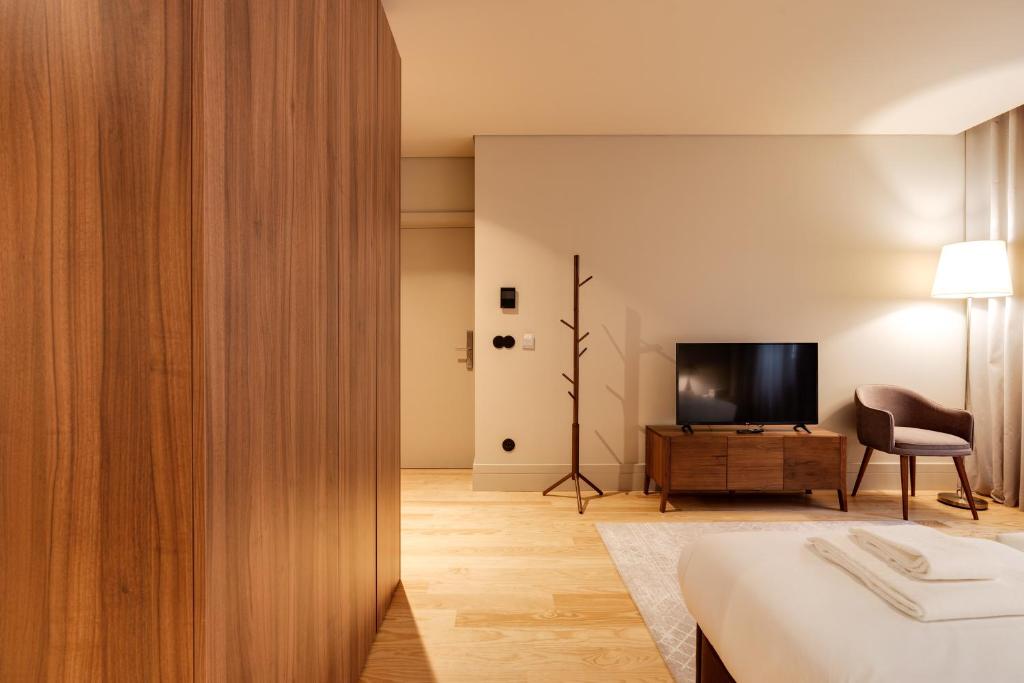 AVUS M Suites and Apartments by DA'HOME - 4