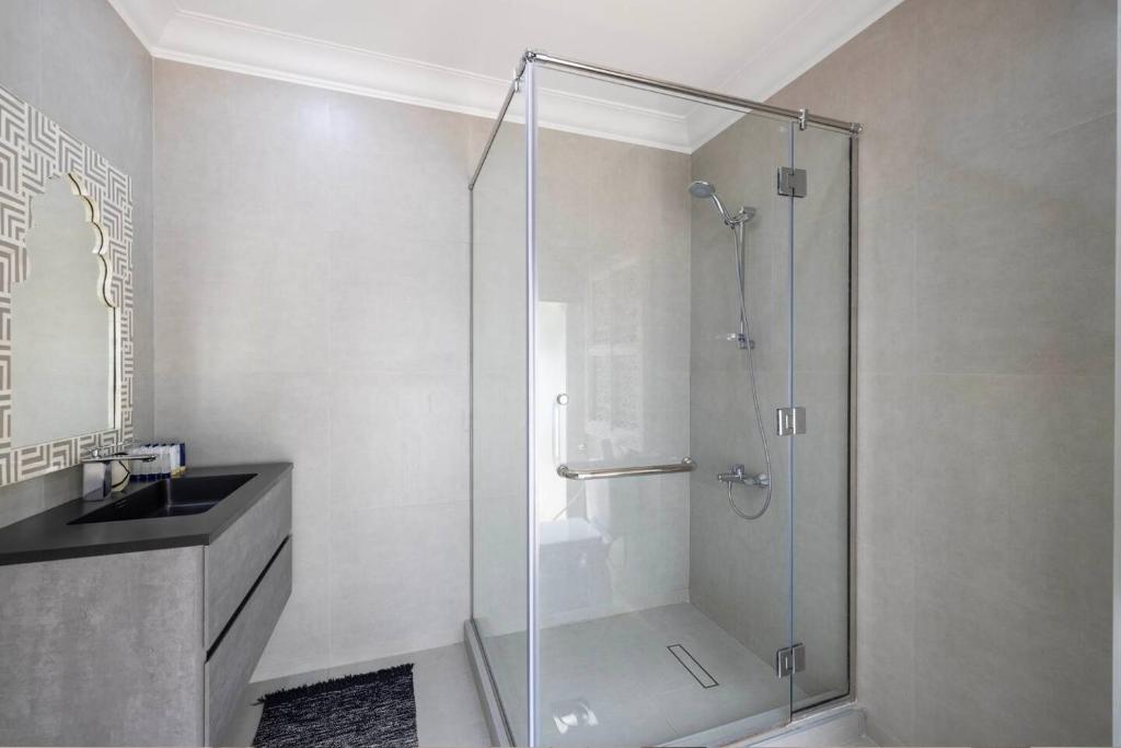 Fotografie z fotogalerie ubytování 6 Bedroom Modern Luxury Villa In Palm Jumeirah v Dubaji
