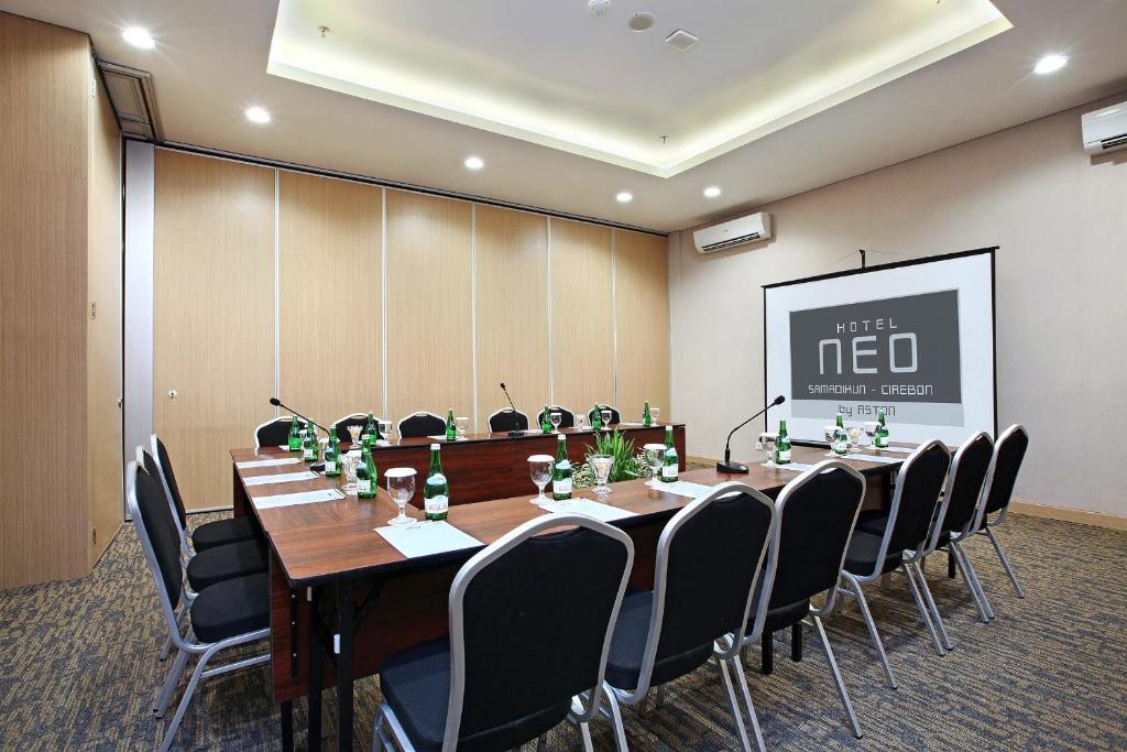 Konferenční prostory v ubytování Hotel NEO Cirebon by ASTON