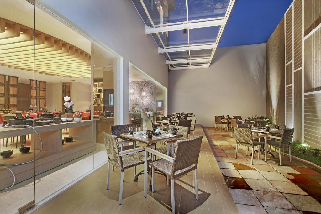 Nápoje v ubytování Hotel NEO Cirebon by ASTON