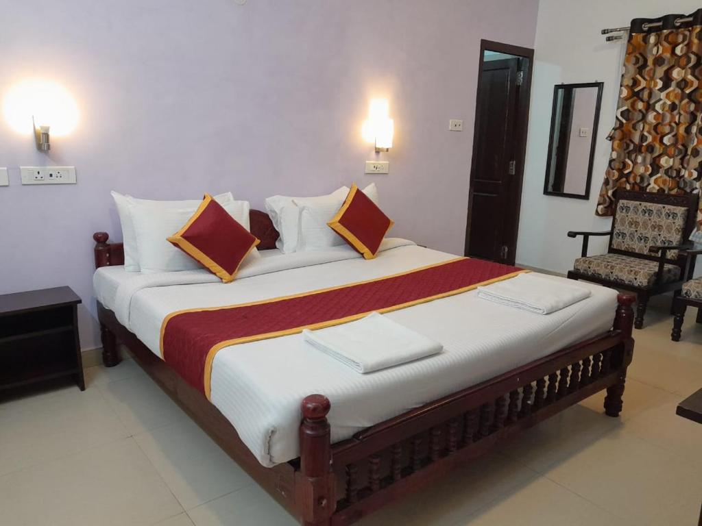 Postel nebo postele na pokoji v ubytování Royal Serene Villas