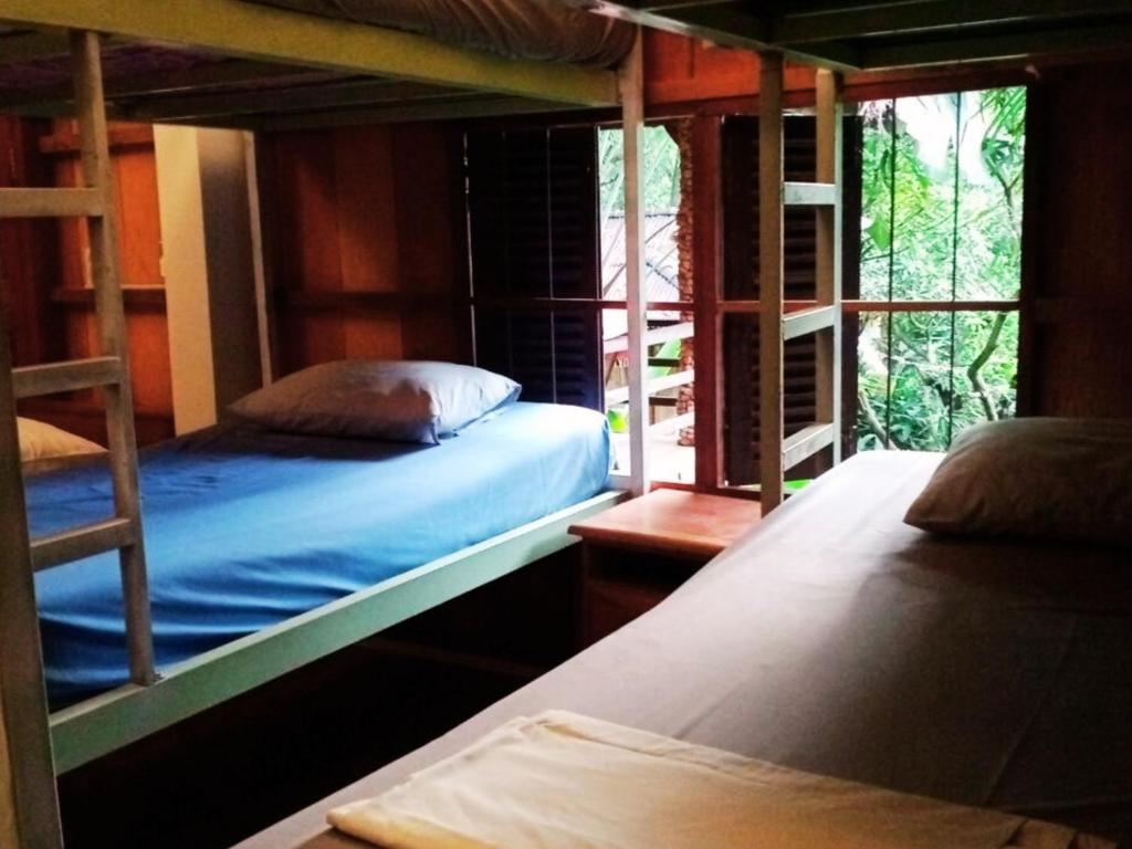 Devi Kampot Resort at Phum Kampot - Family Room With Bathroom