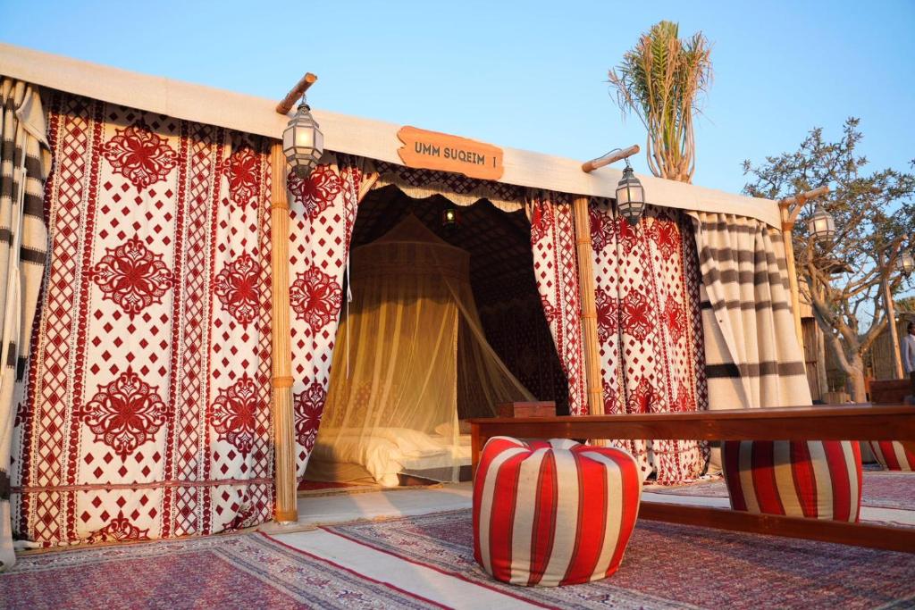 Fotografie z fotogalerie ubytování Al Khayma Camp "Elite Glamping & Dining in Experience" v destinaci Hunaywah