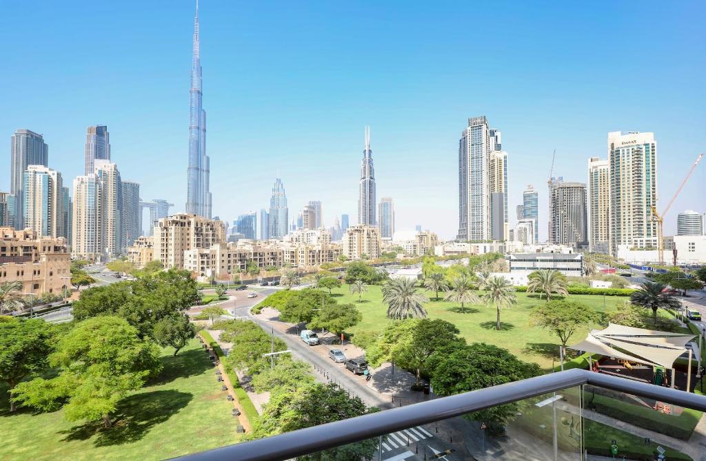 Nespecifikovaný výhled na destinaci Dubaj nebo výhled na město při pohledu z apartmánu