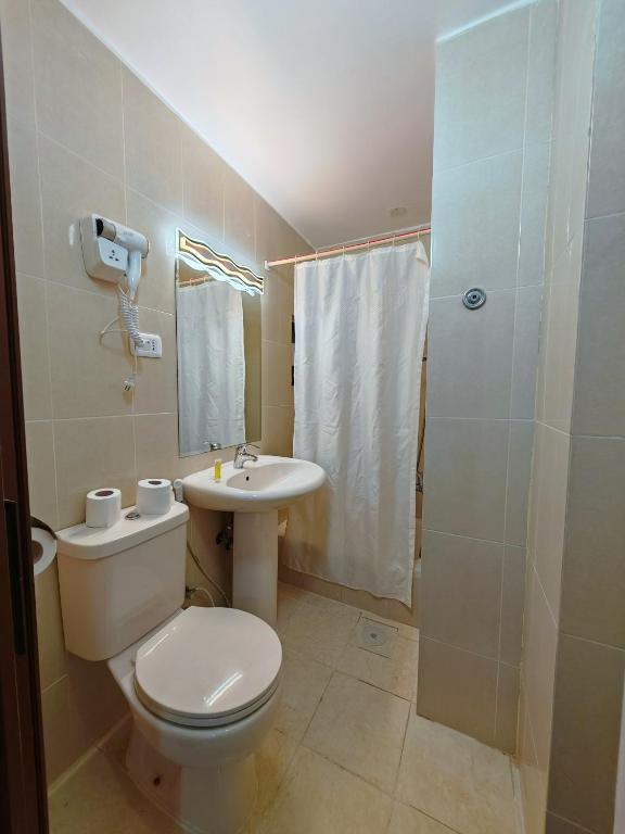 Koupelna v ubytování Cleopetra Hotel