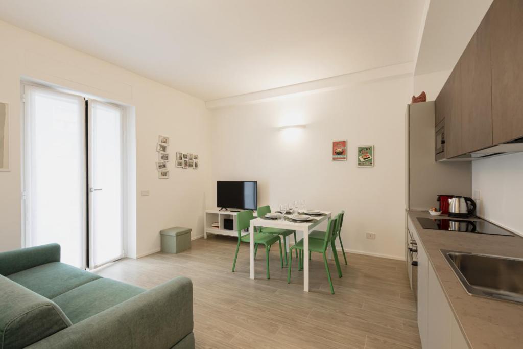 Easylife - Milano- Privata Angera 10D - Centrale