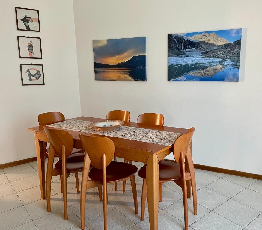 Fotografie z fotogalerie ubytování GreatLakeMountainView v destinaci Vercurago