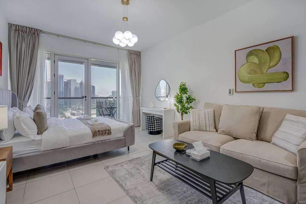  19AT Stylish Studio Apartment in JLT, Dubai Updated 2024 Prices