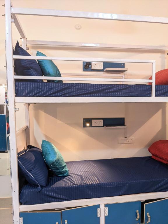 Palanda nebo palandy na pokoji v ubytování Mezenga 2 - Premium Backpackers Hostel