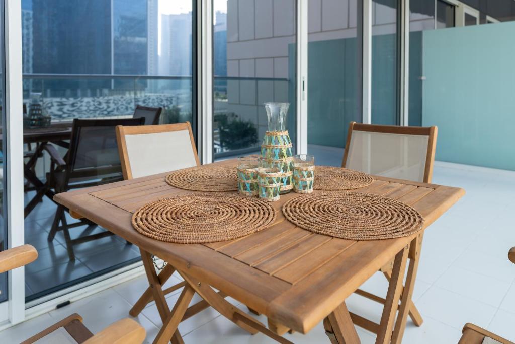 Fotografie z fotogalerie ubytování Relaxing 2BR at Vera Residences v Dubaji