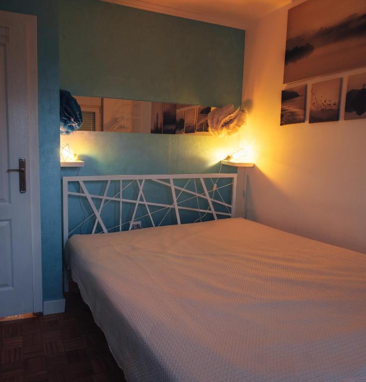 Postel nebo postele na pokoji v ubytování Boom House Fruska Gora