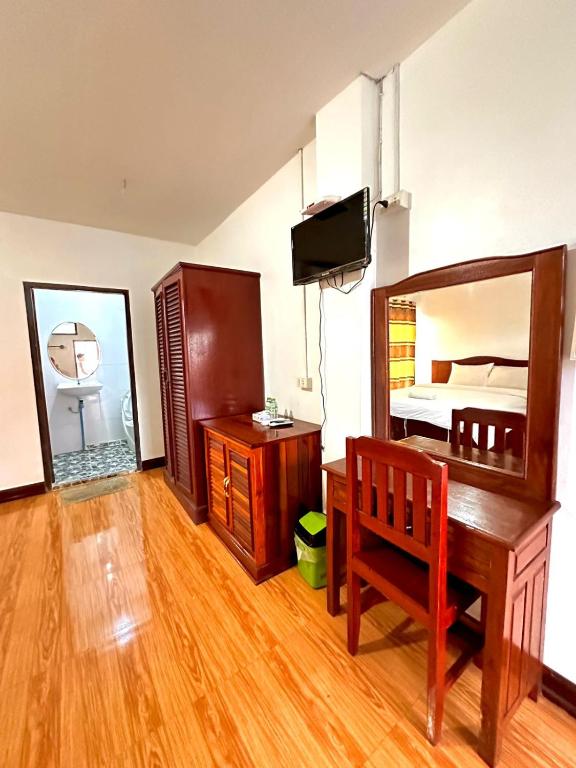 Vang Vieng Global Hostel - 豪华四人间