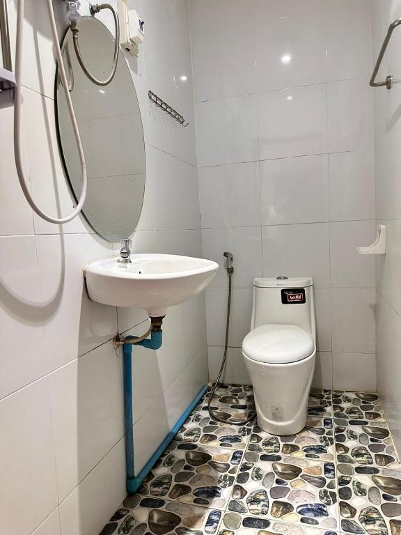 Vang Vieng Global Hostel - 三人间 - 带阳台