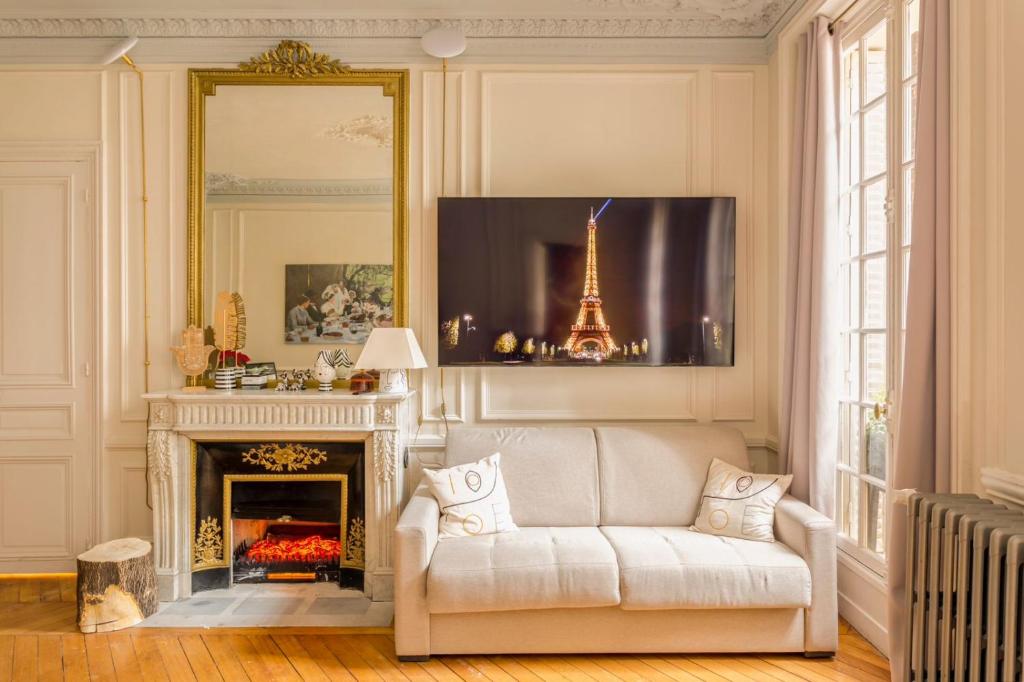 Area tempat duduk di Appartement Concorde, rue Royale - 8 places