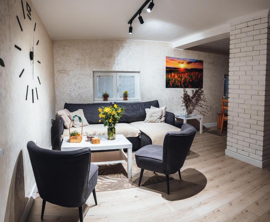 Posezení v ubytování Boom House Fruska Gora