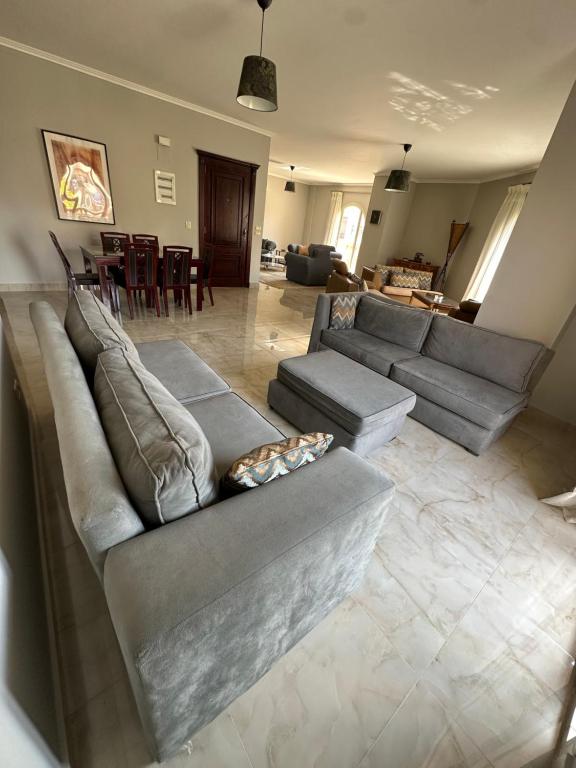 Rentrific - Three-Bedroom Apartment