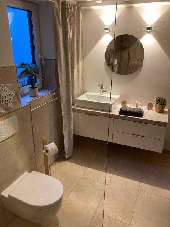 Koupelna v ubytování Hotel Zum Alten Schlagbaum