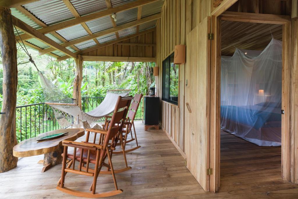 Balkón nebo terasa v ubytování Finca Amistad Cacao Lodge