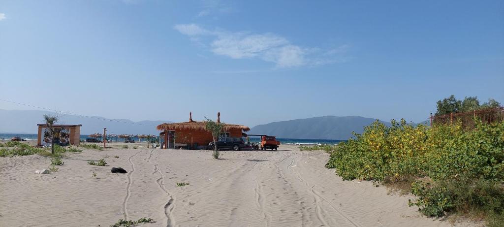 Vecchia spiaggia, mare, palazzo bianco di Pilo, Appartamento n° 28, 7° piano, Valona