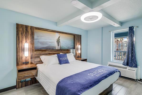 Seaside Boutique Hotel, Waves At Your Doorstep - Suite