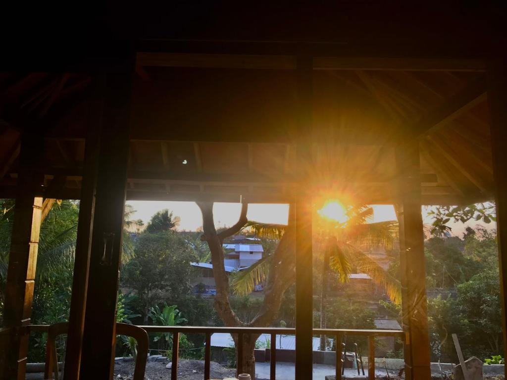 Balkón nebo terasa v ubytování Muni's Lombok Bungalow