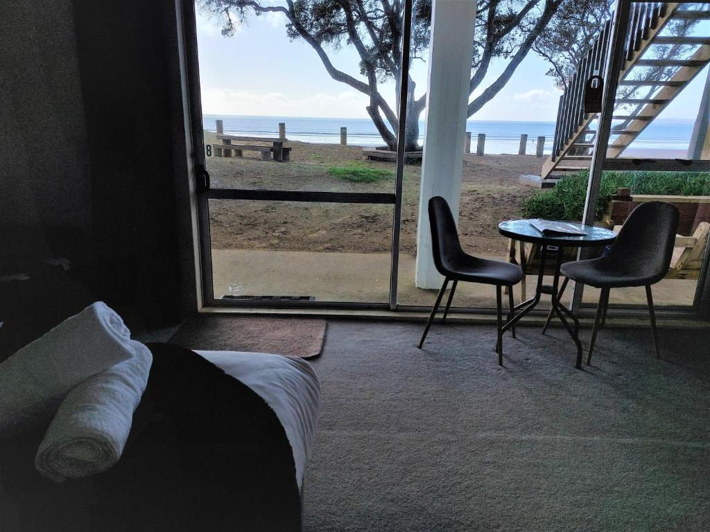 Balkón nebo terasa v ubytování Edgewater Motel