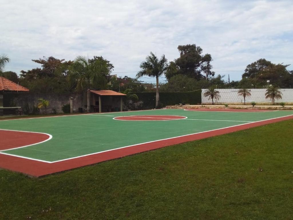 Tenis a/nebo squash v ubytování Hospedagem Praia Matinhos nebo okolí