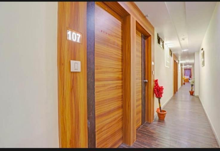 Fotografie z fotogalerie ubytování HOTEL STAY INN v destinaci Ahmadábád