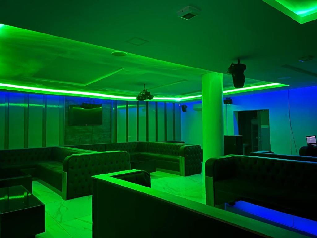 Istumisnurk majutusasutuses Rollace Hotel