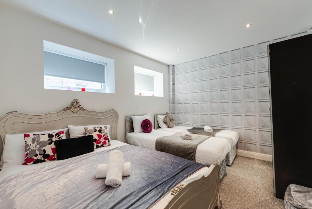 
Apartment - Split Level
