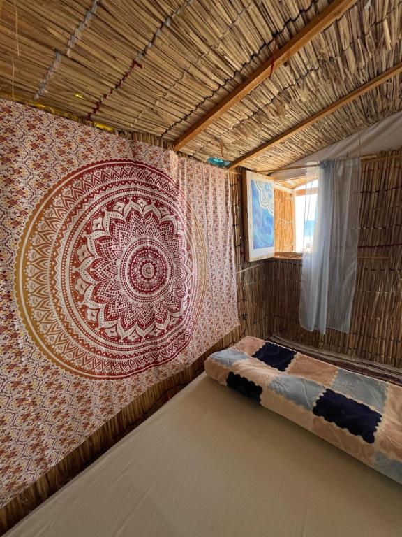 Postel nebo postele na pokoji v ubytování Alwaha Camp