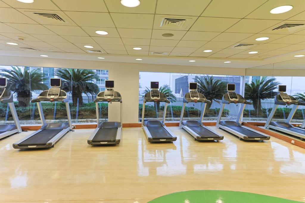 Fitness centrum a/nebo fitness zařízení v ubytování CozyCorner - Gym & Pool Access - Reem Island